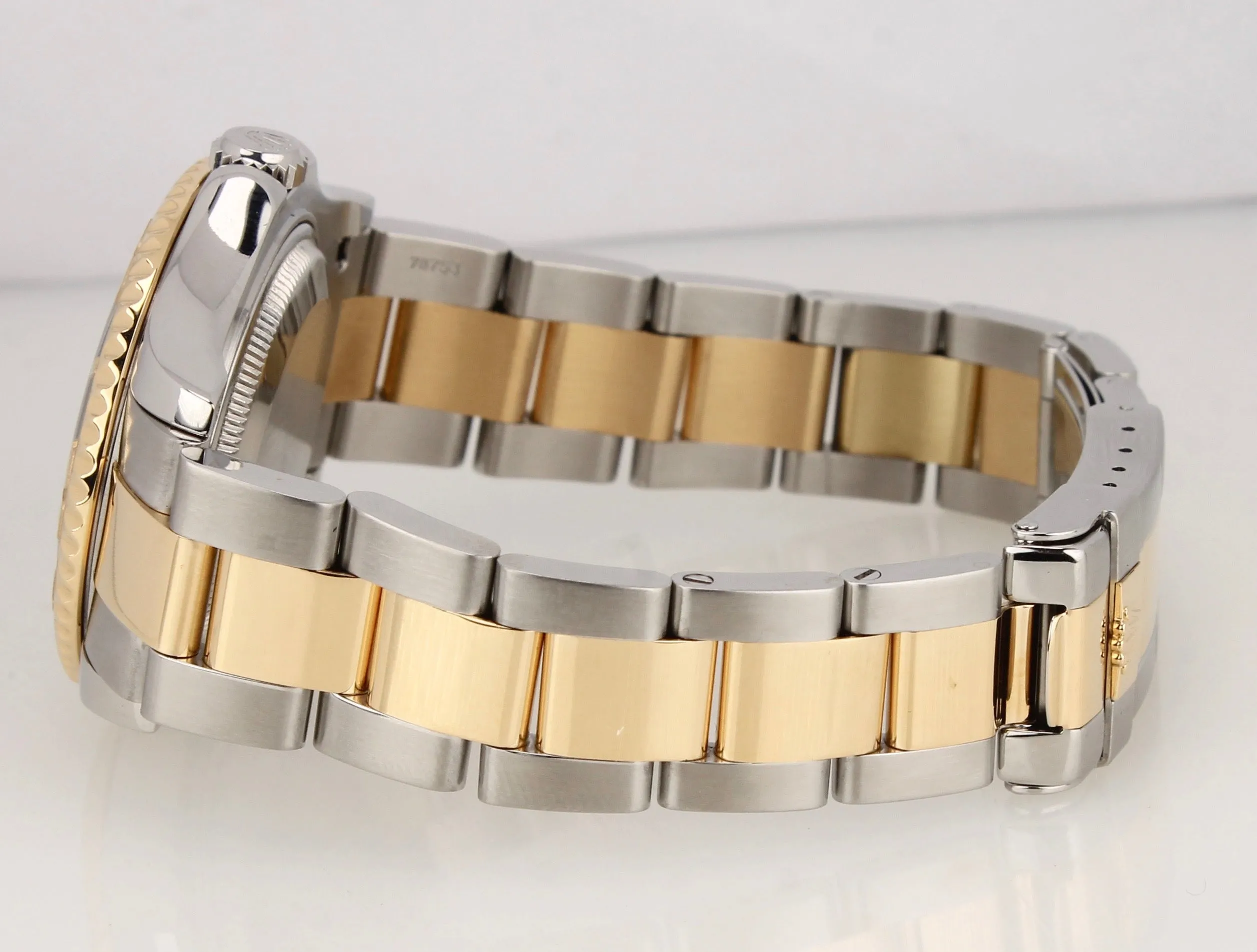 1999 Ladies Rolex Yacht-Master 68623 A 35mm 18K Two Tone Gold Steel Swiss Watch