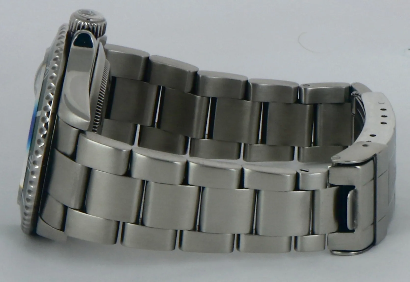 2004 Rolex Submariner Date Green 'Hulk' 16610 T V LV Stainless Steel 40mm Watch