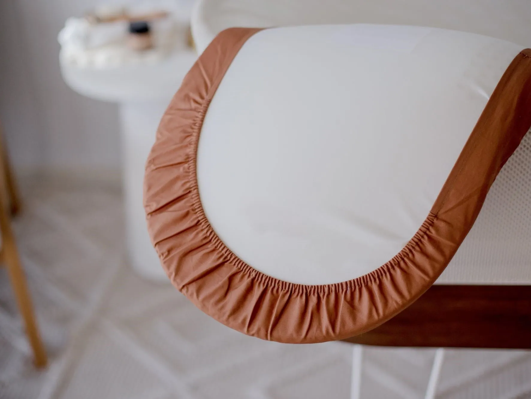Bambella Waterproof Moses Bassinet Sheet | Chestnut