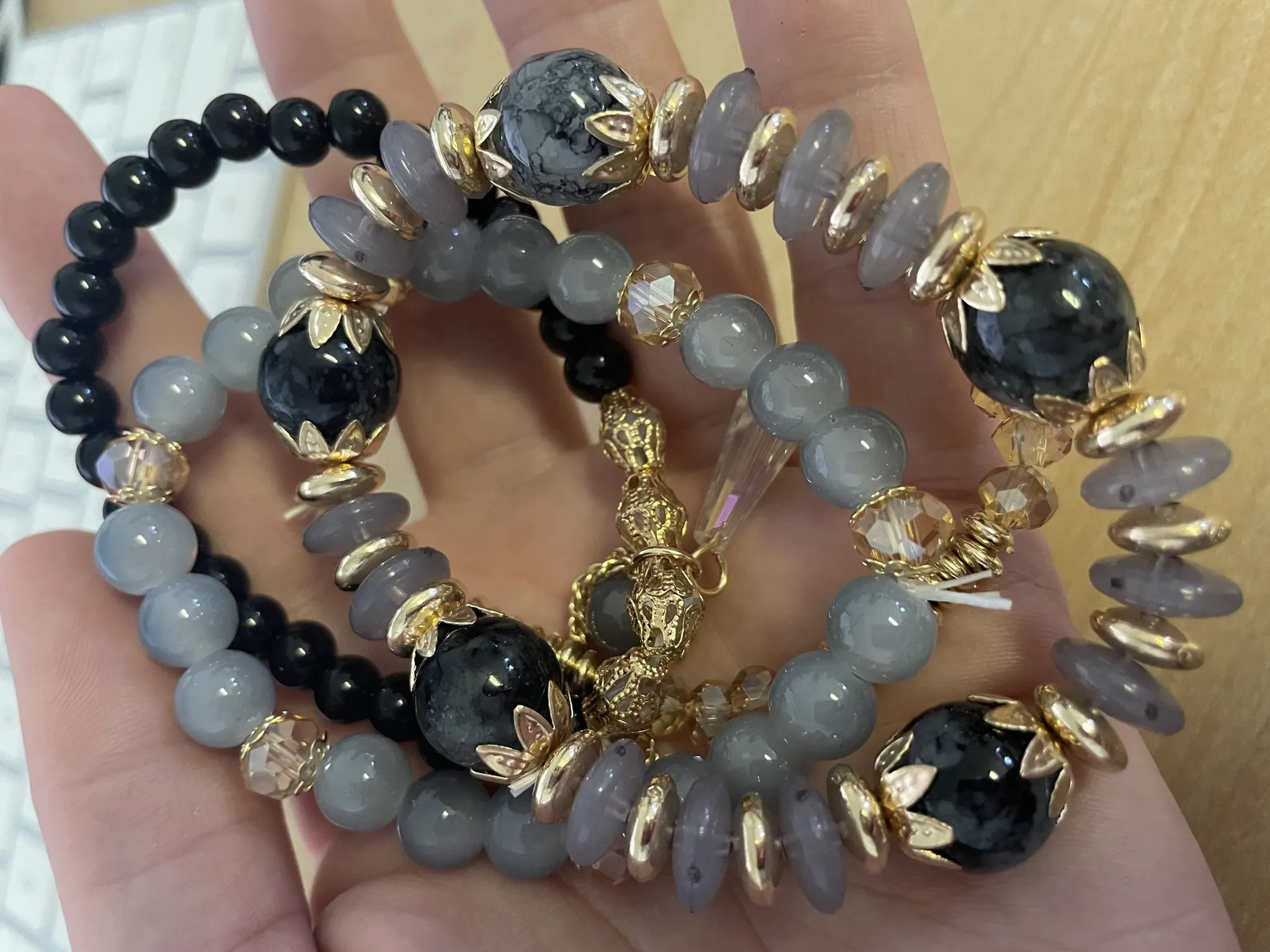 Black   Gold Holiday Stretchy Bracelet