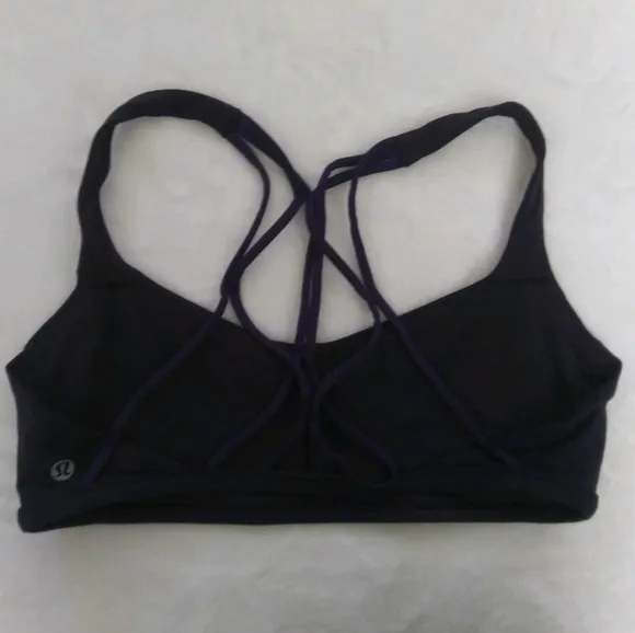 Lululemon free to be zen bra