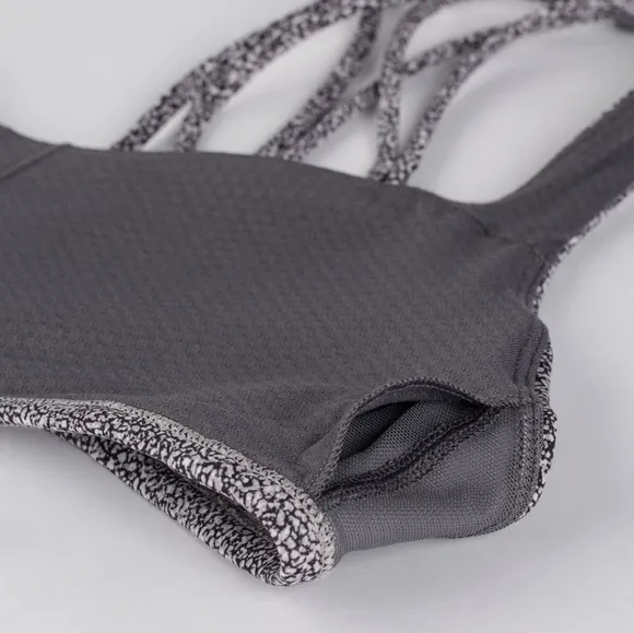 Lululemon free to be zen bra