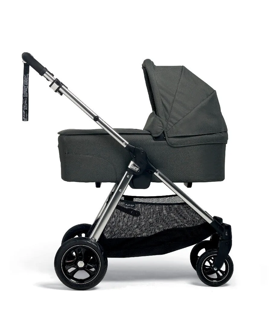 Mamas & Papas Flip XT3 Harbour Grey Essentials Kit with Cybex Cloud G Car Seat & Base