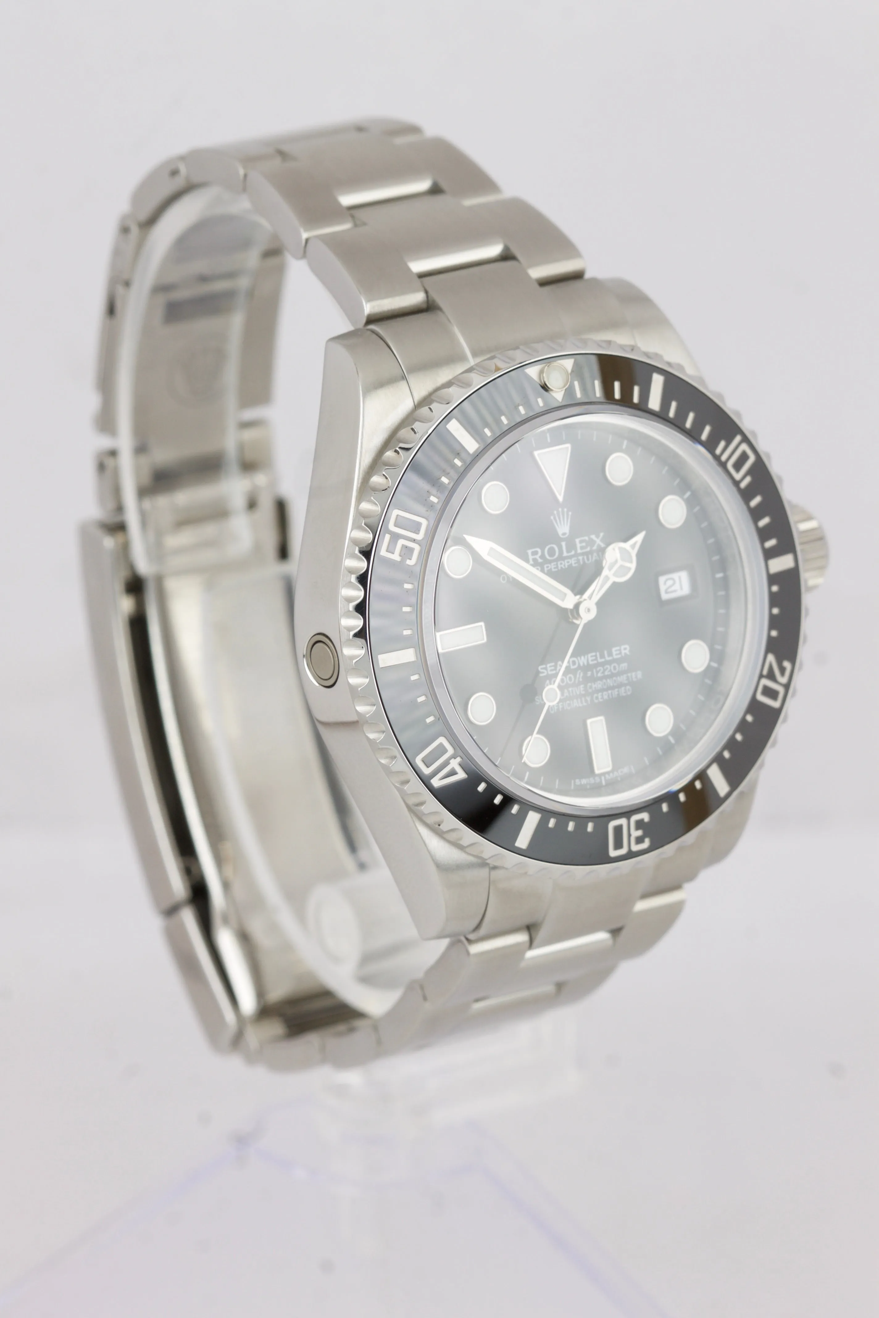 MINT 2017 Rolex Sea-Dweller 4000 SD4K 116600 Steel Black Ceramic Dive Watch