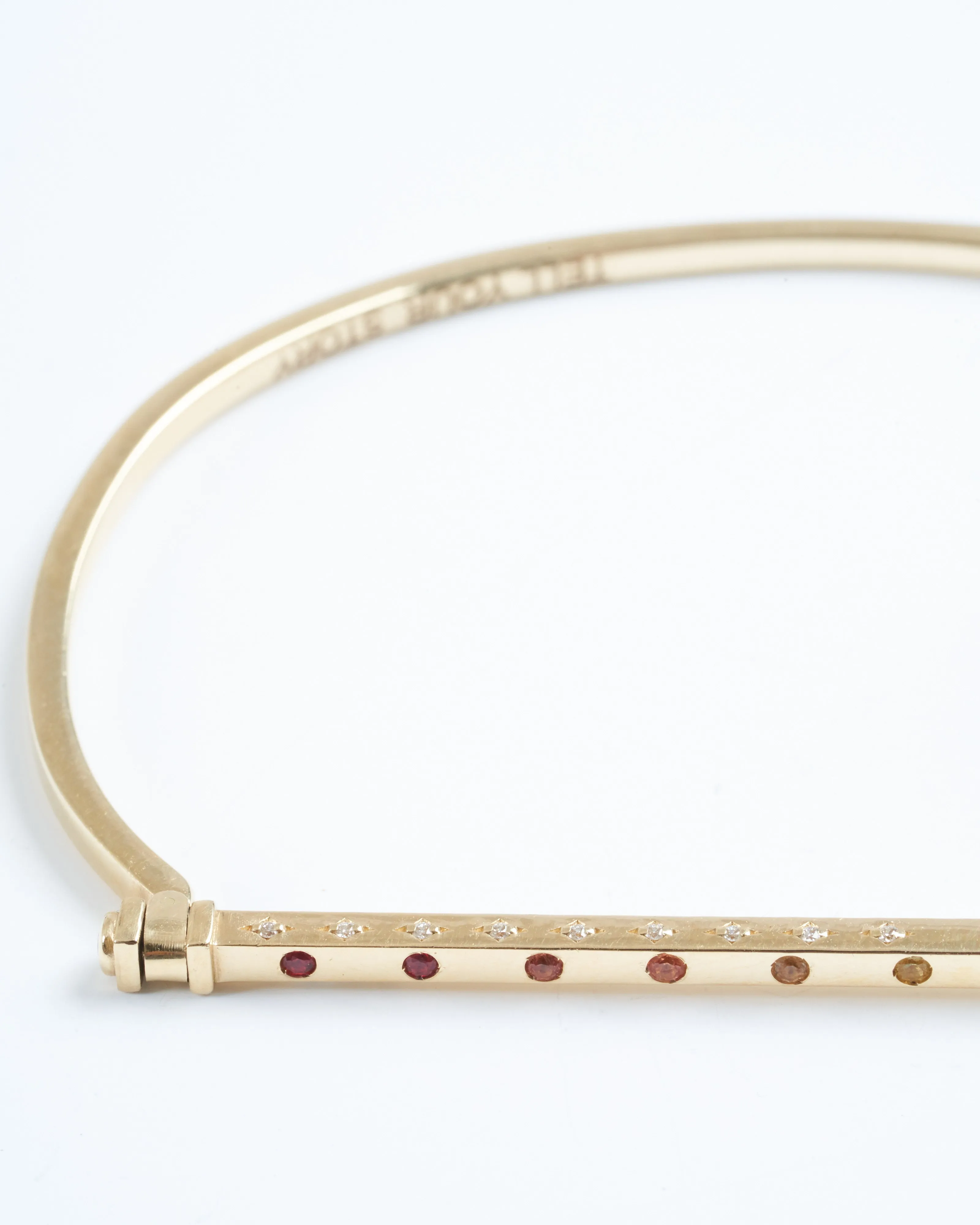 narrow love flip bangle