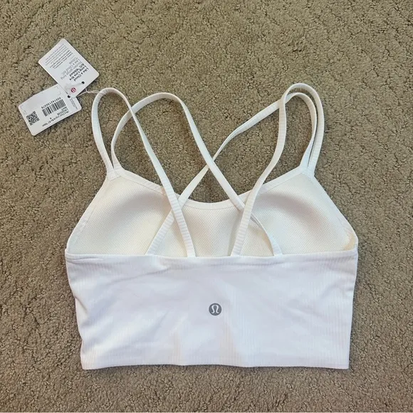 NWT Lululemon Like A Cloud Longline Ribbed Light Support Bra in White Sz 4