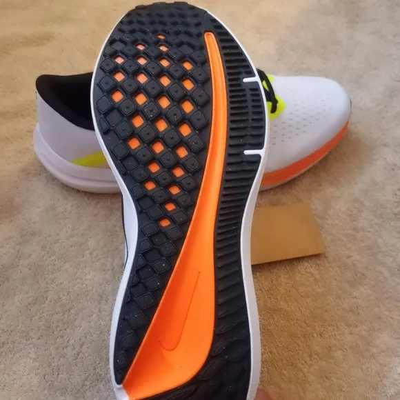 NWT Nike Winflo 10 Air
