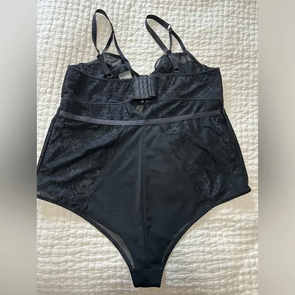 NWT Torrid Strappy Studded Lace Bodysuit