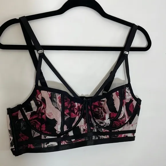 Torrid 1 BLACK PINK ROSE POWER MESH STRAPPY UNLINED UNDERWIRE LONGLINE BRALETTE