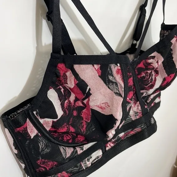 Torrid 1 BLACK PINK ROSE POWER MESH STRAPPY UNLINED UNDERWIRE LONGLINE BRALETTE