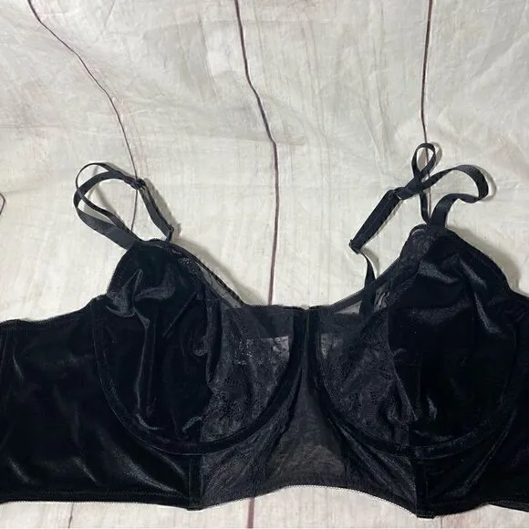 VELOUR AND LACE UNDERWIRE BRA RICH BLACK SIZE 6X