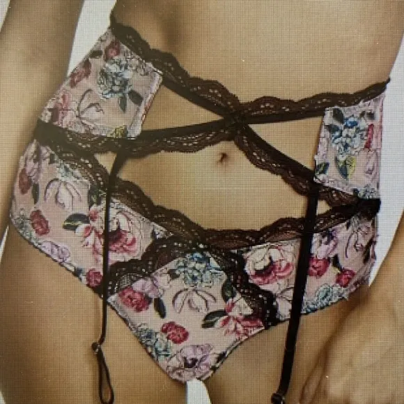 Victoria's Secret Garter Belt Very Sexy Lingerie Black Floral M/L