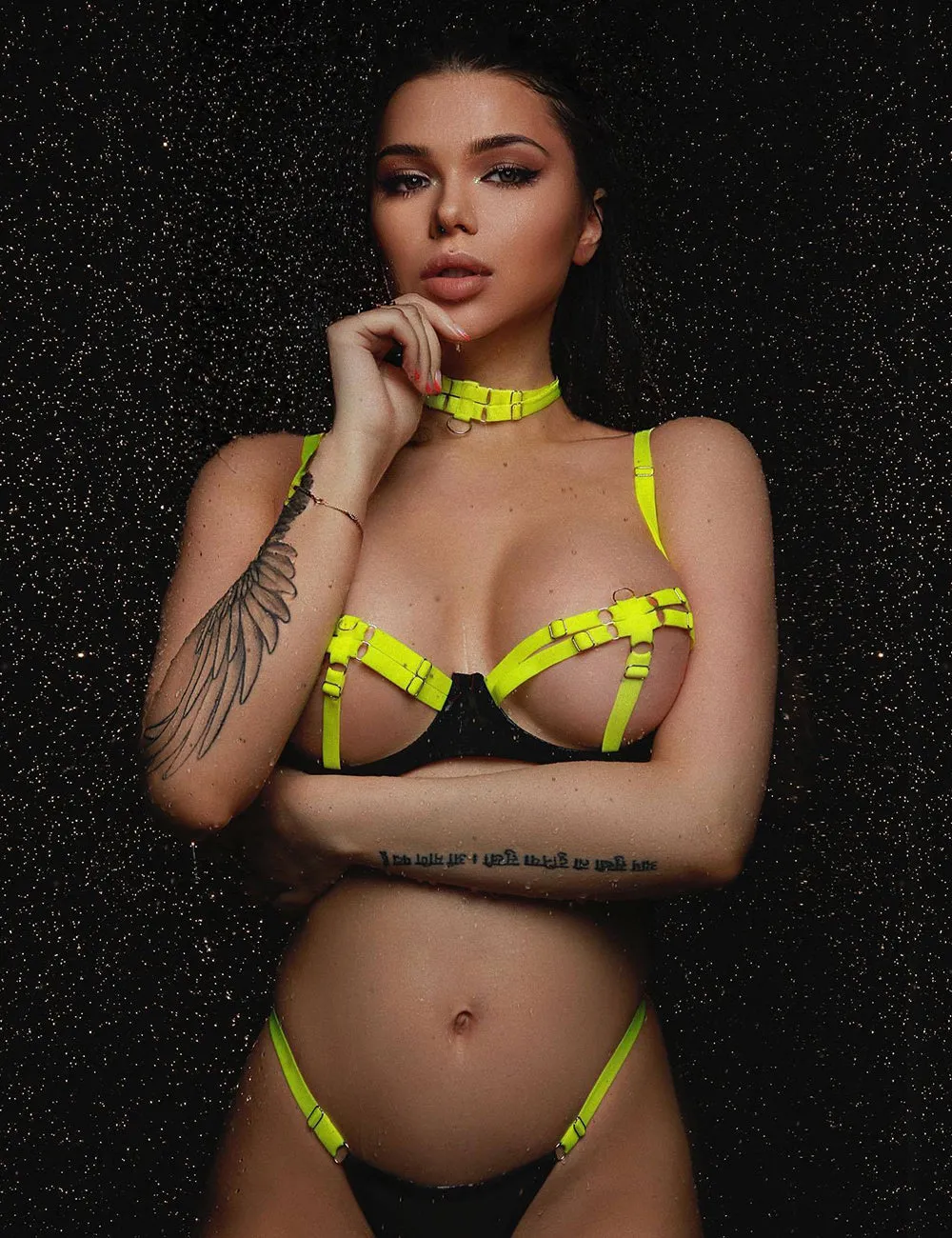 Yellow & Rose Sexy Hollow Cut Strappy Two-Color Splicing Bra Set Egypt